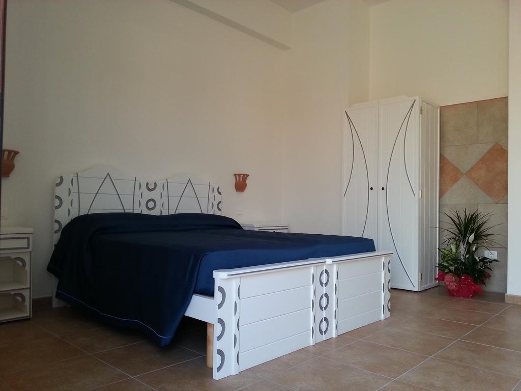 Agriturismo Tenuta Don Giovanni Мелендуньо Стая снимка