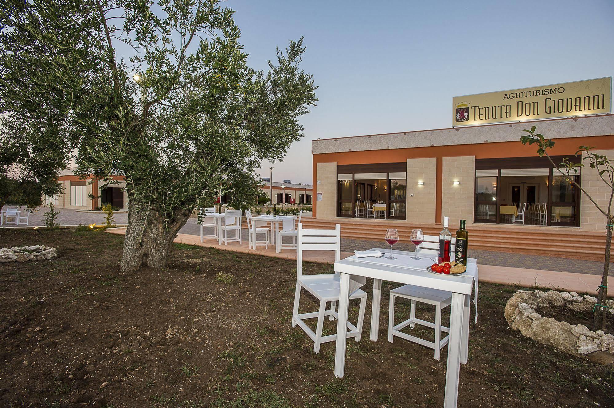 Agriturismo Tenuta Don Giovanni Мелендуньо Екстериор снимка